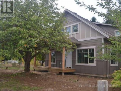 Beautiful new heritage-style duplex in Courtenay on Vancouver Island