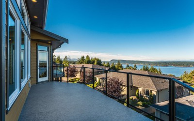 Ocean and mountain views at The Gales in Ladysmith